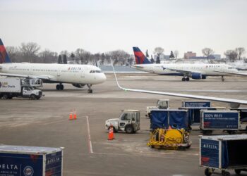 United and Delta Airlines Suspend Flights to Israel Amid Rising Tensions