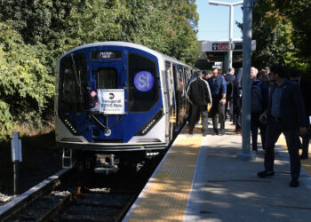 Staten Island Railway Debuts New Train Cars for the First Time in 50 Years