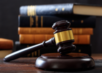 Judge Orders Reinstatement of Fired Federal Workers, Calls Terminations a ‘Sham’