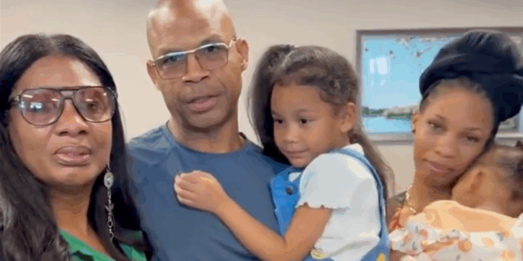 Tony Holden Returns to U.S. After 902 Days in Kuwaiti Detention